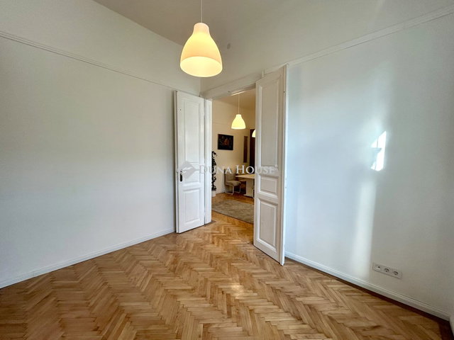 Eladó téglalakás, Budapesten, VII. kerületben 89.9 M Ft