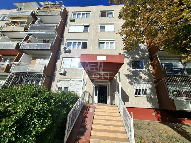 Eladó panellakás, Budapesten, XXI. kerületben 79.999 M Ft