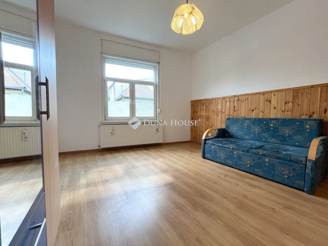 Eladó téglalakás, Budapesten, XX. kerületben 34.9 M Ft, 1 szobás