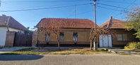 Eladó családi ház, Cegléden 38 M Ft, 2 szobás
