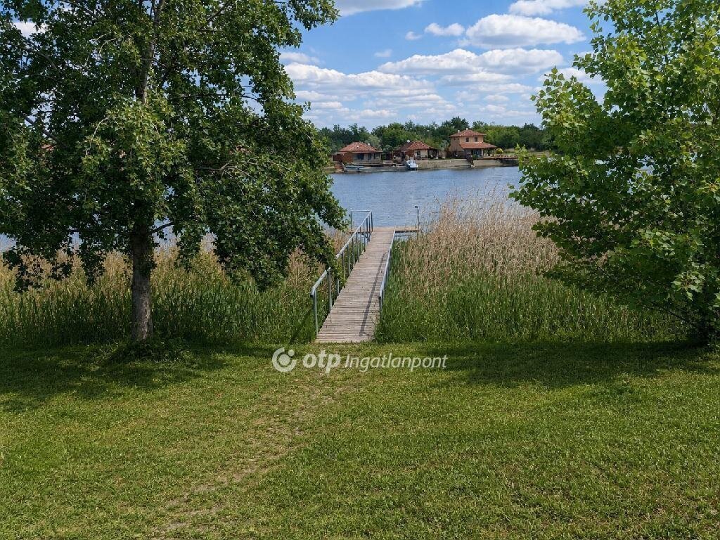 5 bed · 230m² · 216.000.000 ft