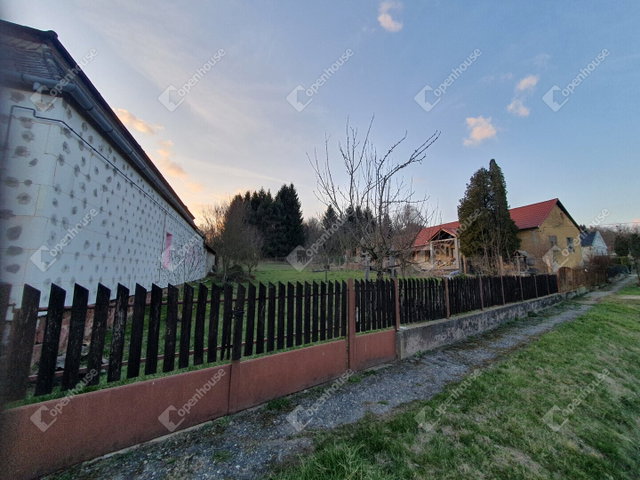 Eladó telek, Homokkomáromon 4.6 M Ft / költözzbe.hu