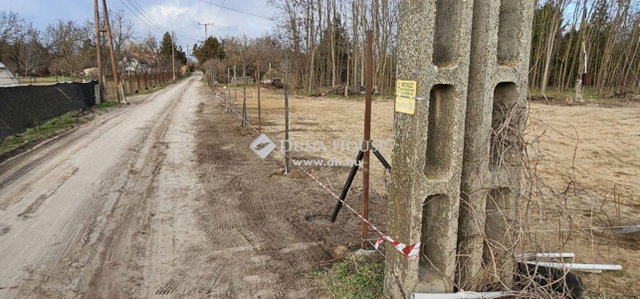 Eladó telek, Cegléden 11.9 M Ft / költözzbe.hu