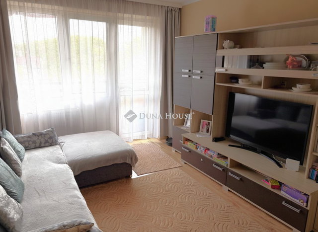 Eladó panellakás, Esztergomban, Bánomi dűlőn 65.99 M Ft