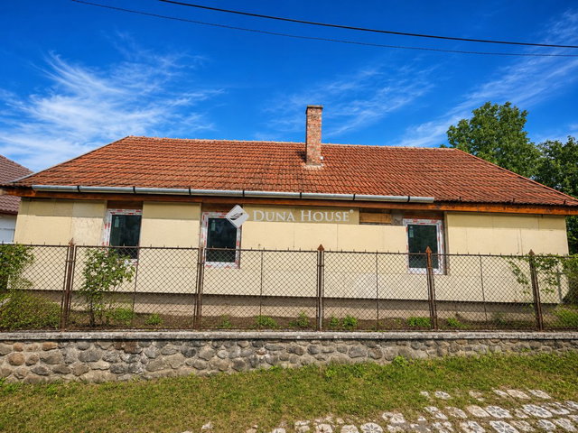 Eladó családi ház, Abasáron, Völgy úton 28 M Ft, 4 szobás