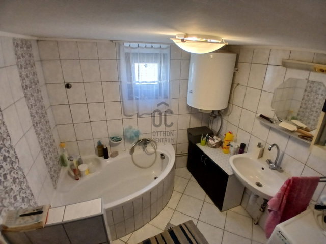 Eladó családi ház, Hódmezővásárhelyen 59 M Ft, 5 szobás