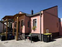 Eladó családi ház, Győrött 129.9 M Ft, 6 szobás