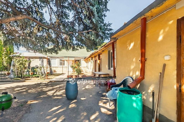 Eladó családi ház, Pusztazámoron 150 M Ft, 3+1 szobás