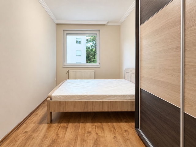 Kiadó téglalakás, albérlet, Debrecenben 230 E Ft / hó, 3 szobás