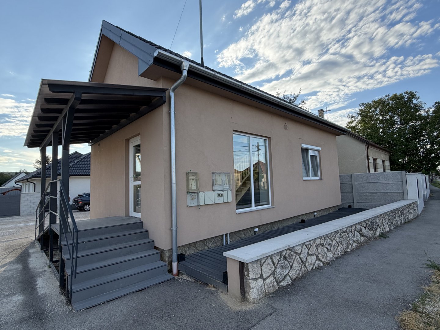 3 bed · 50m² · 280.000 ft
