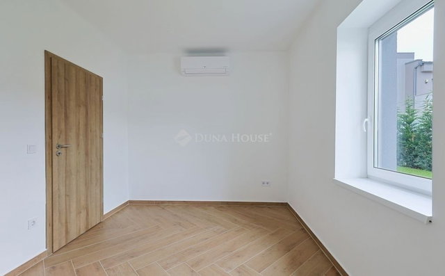 Eladó családi ház, Budapesten, XVIII. kerületben 229.99 M Ft
