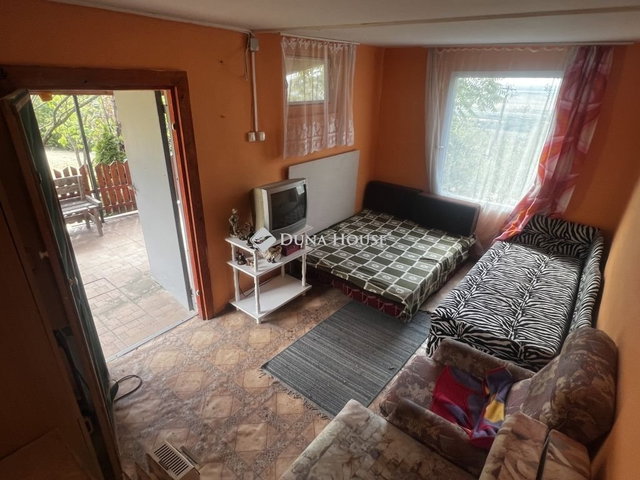 Eladó családi ház, Csóron 14.9 M Ft, 1 szobás