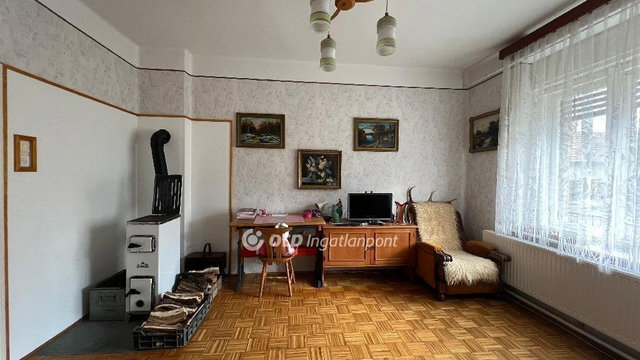 Eladó családi ház, Parádon 31 M Ft, 3 szobás