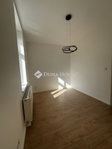 Eladó téglalakás, Szegeden 79 M Ft, 3 szobás