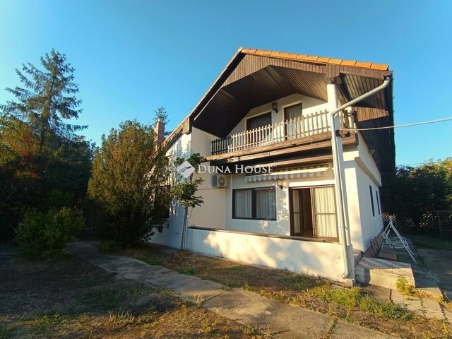 Eladó családi ház, Erdőkertesen 94.9 M Ft, 6 szobás