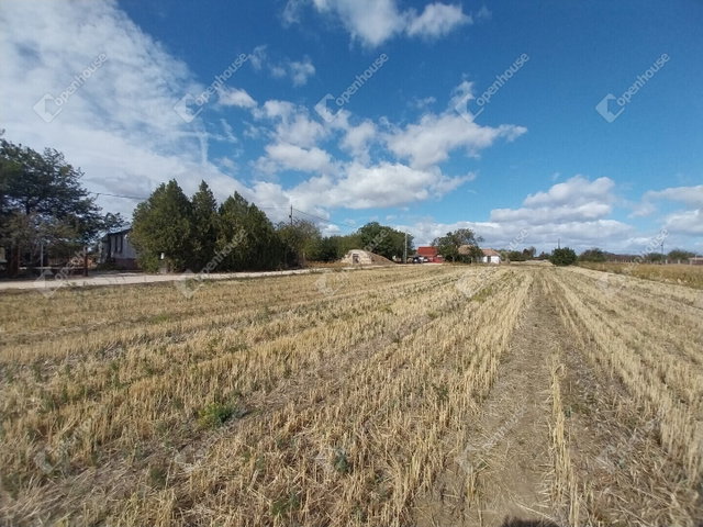 Eladó telek, Kőszárhegyen 6 M Ft / költözzbe.hu