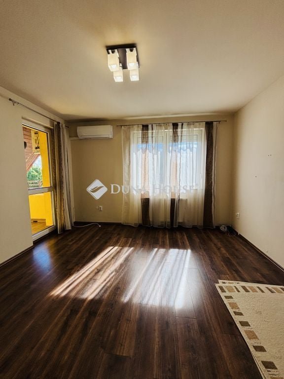 5 bed · 84m² · 84.900.000 ft