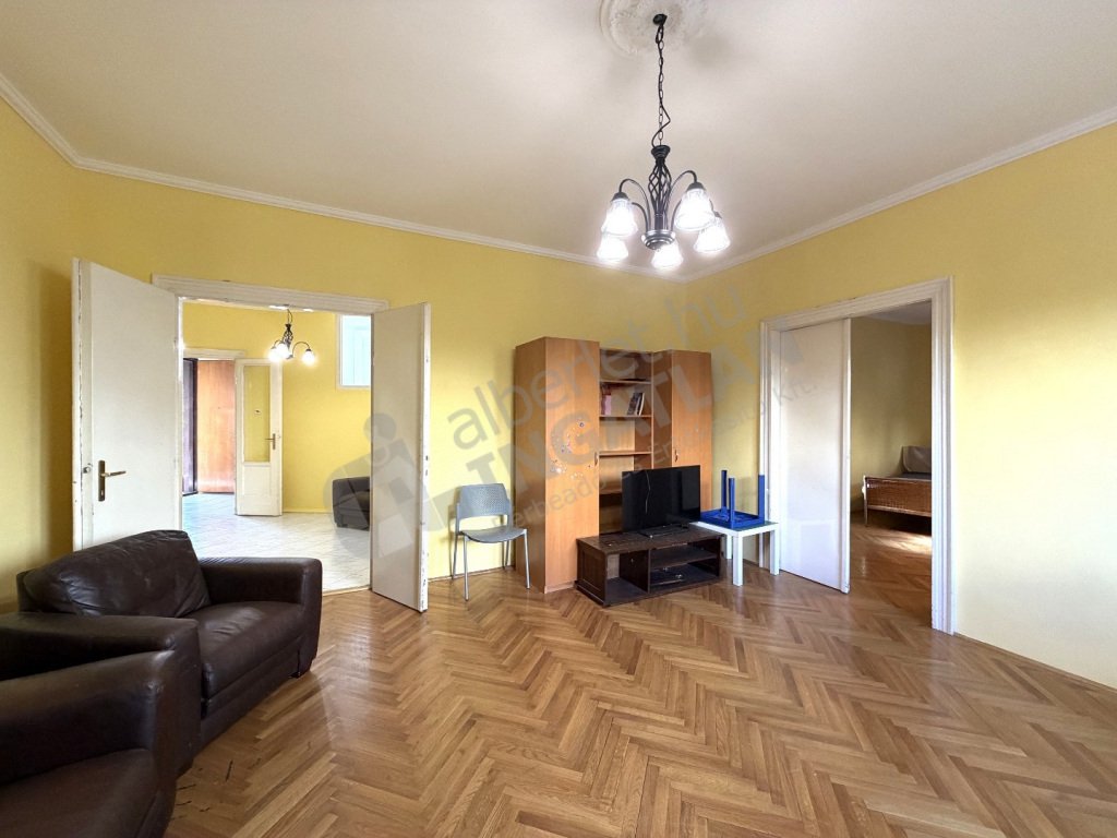 2 hálószoba · 90 m² · 280.000 Ft