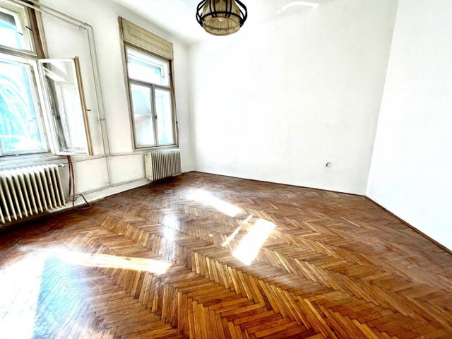 Eladó téglalakás, Pécsett 58 M Ft, 2 szobás