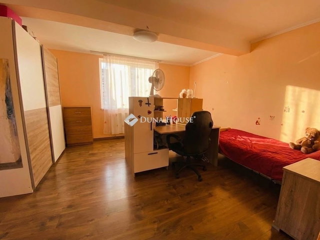 Eladó családi ház, Sándorfalván 53 M Ft, 3 szobás