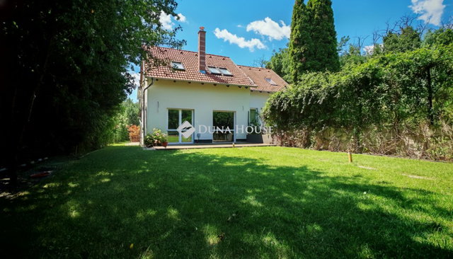 Eladó ikerház, Szentendrén 129.9 M Ft, 3 szobás