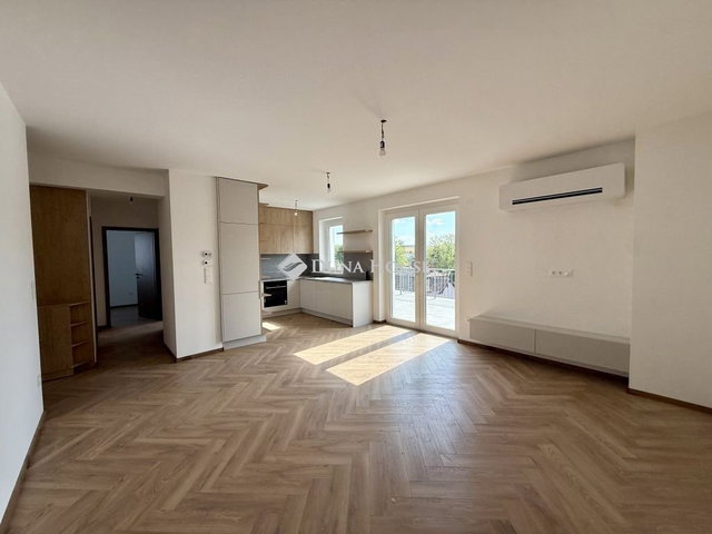 Eladó téglalakás, Herenden 89 M Ft, 3 szobás