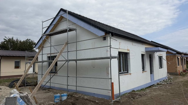 Eladó családi ház, Siófokon 99 M Ft, 4 szobás