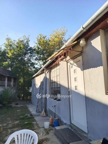Eladó családi ház, Dunaszekcsőn 11 M Ft, 3 szobás