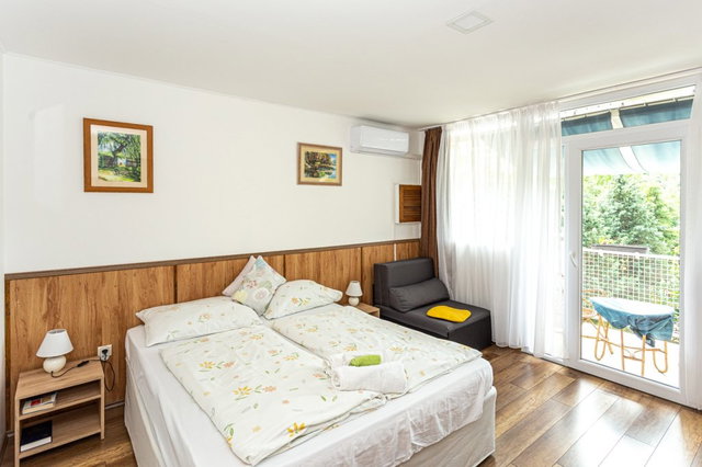 Eladó hotel, Abaligeten 139 M Ft, 8 szobás / költözzbe.hu