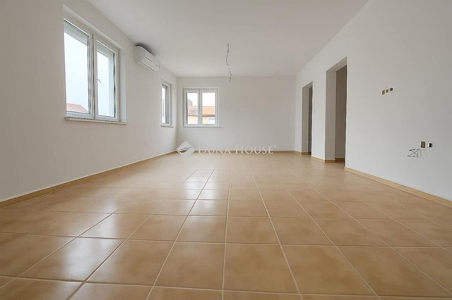 Eladó családi ház, Monoron 59.9 M Ft, 3 szobás