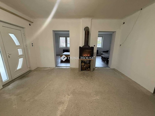 Eladó családi ház, Izsákon 31.5 M Ft, 4 szobás
