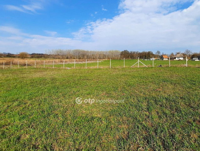 Eladó telek, Balatonszabadiban 13.5 M Ft / költözzbe.hu