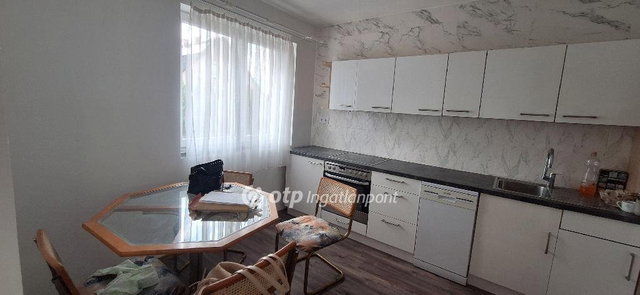 Eladó családi ház, Csengődön 48 M Ft, 1 szobás