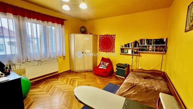 Eladó sorház, Szombathelyen 72 M Ft, 3 szobás