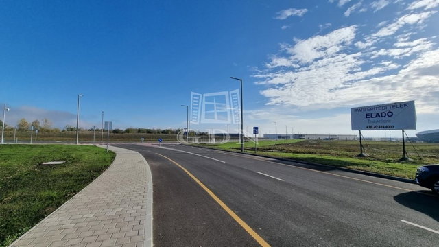 Eladó ipari ingatlan, Székesfehérvárott 250 M Ft
