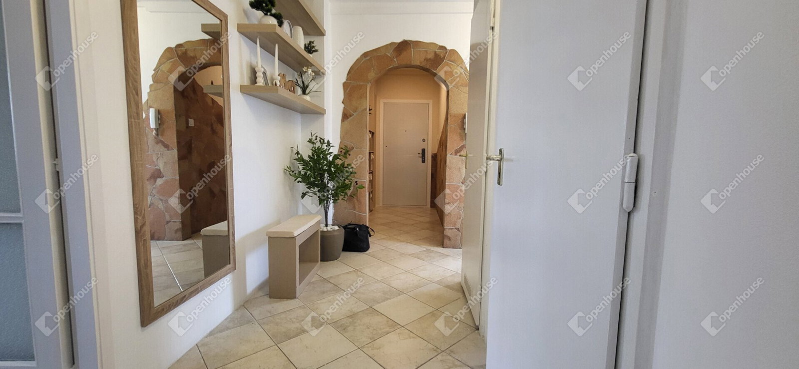 2 bed · 57m² · 59.000.000 ft