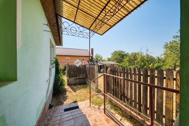 Eladó családi ház, Sajósenyén 36 M Ft, 3 szobás