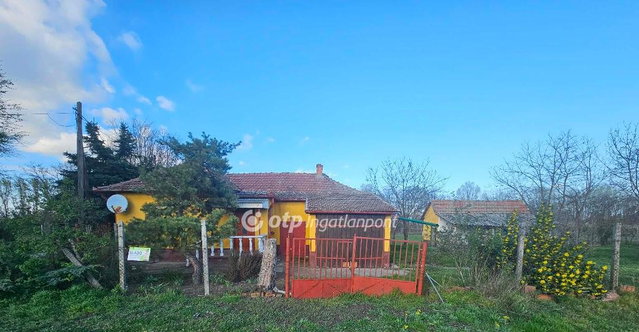 Eladó mezogazdasagi ingatlan, Tiszajenőn 12.499 M Ft, 2 szobás