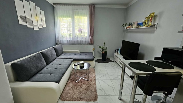 Eladó téglalakás, Sárváron, Deák Ferenc utcában 37.5 M Ft