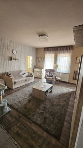 Eladó téglalakás, Hódmezővásárhelyen 59 M Ft, 3 szobás