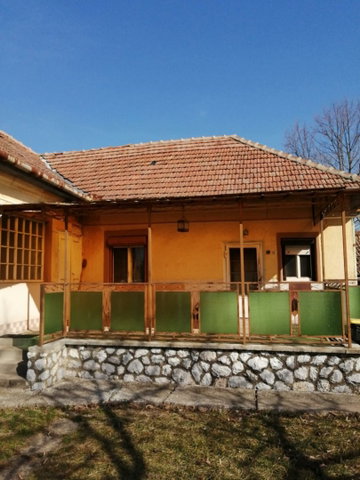 Eladó családi ház, Szentistvánon 12.7 M Ft, 3 szobás