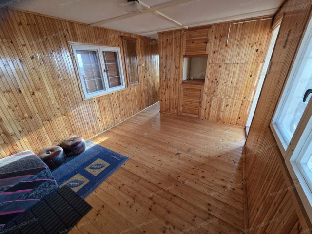 Eladó nyaraló, Dunaalmáson 21.9 M Ft, 1 szobás