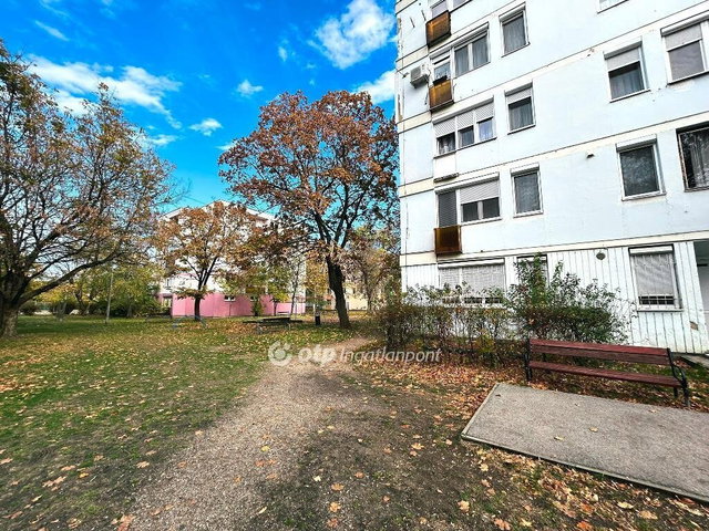 Eladó téglalakás, Nyíregyházán 44 M Ft, 2 szobás