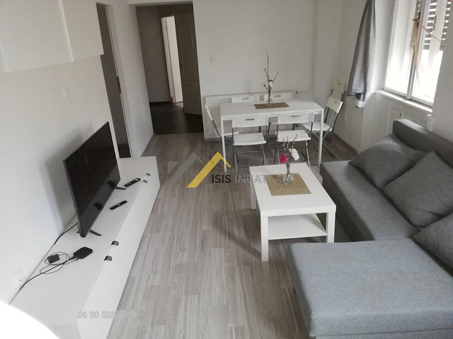 Eladó téglalakás, Szombathelyen 42 M Ft, 2+2 szobás