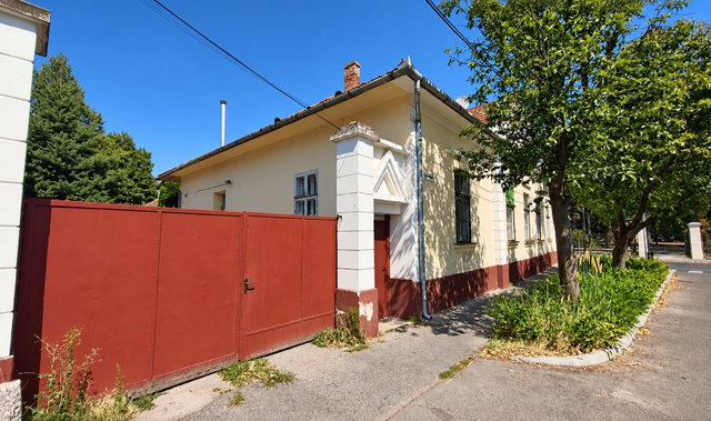 Eladó téglalakás, Sárospatakon, Comenius utcában 35.9 M Ft
