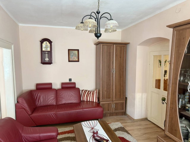 Eladó családi ház, Egerben 49.9 M Ft, 2 szobás
