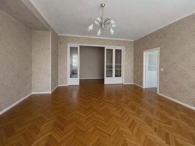 Eladó téglalakás, Székesfehérvárott 79 M Ft, 2+2 szobás