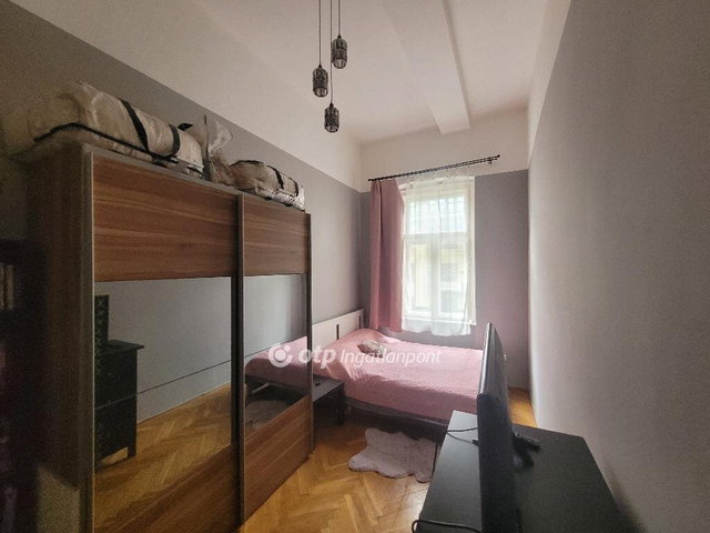 Eladó téglalakás, Budapesten, VIII. kerületben 90 M Ft, 2 szobás