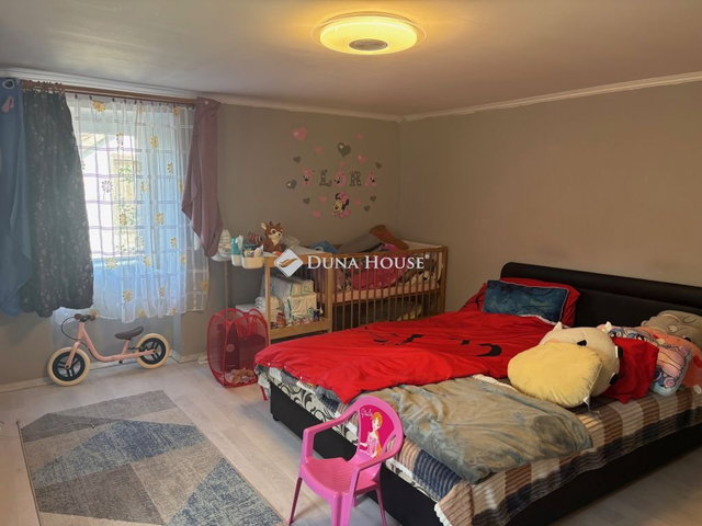 Eladó családi ház, Enyingen 29 M Ft, 2 szobás