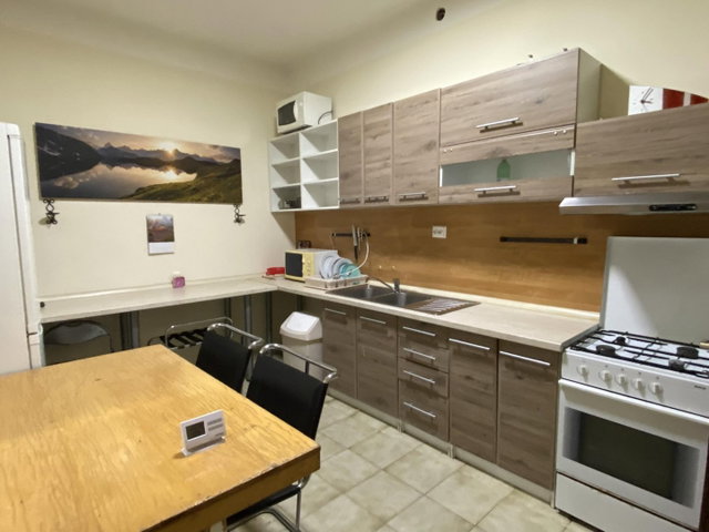 Eladó hotel, Gödön 129 M Ft, 5 szobás / költözzbe.hu